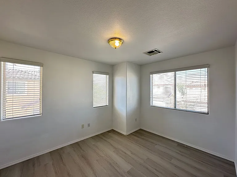 8222 Amphora St — Photo 18
