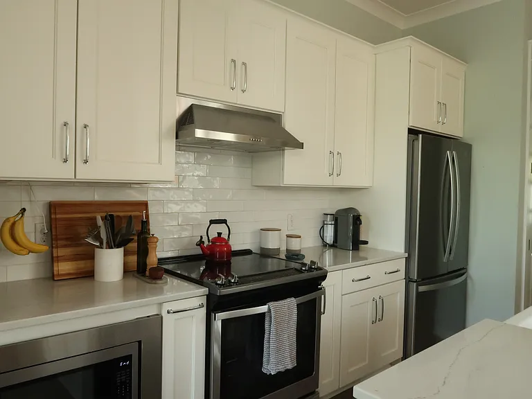 994 Key Colony Ct — Photo 6
