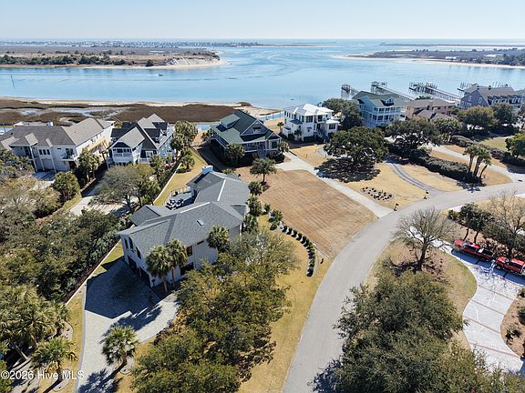 2nd image of 809 Inlet View Drive