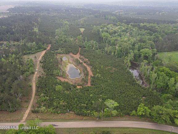 4th image of Harmony Rd