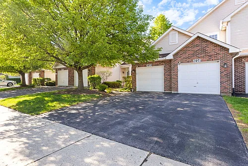 3073 Kentshire Cir Photo 1