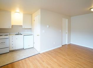 Crown Colony, Seattle, WA 98117