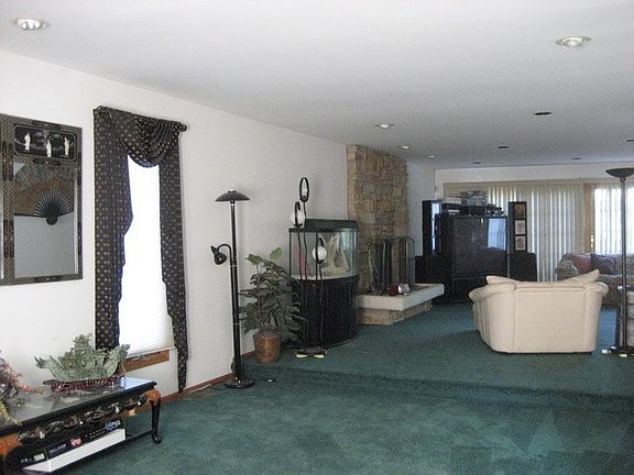 5th image of 7145 N Keeler Ave