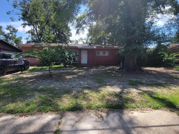 131 Adkinson Dr, Crestview, FL 32536