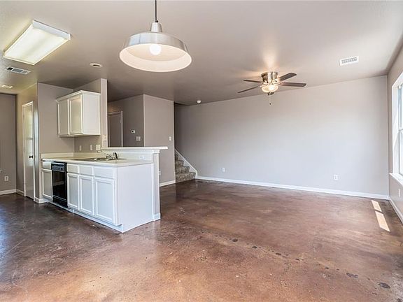 4th image of 2872 Southampton Way #A & B