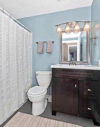 2nd image of 4395 Agate Ct
