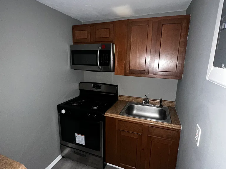 3800 Pascal Ave #E — Photo 10