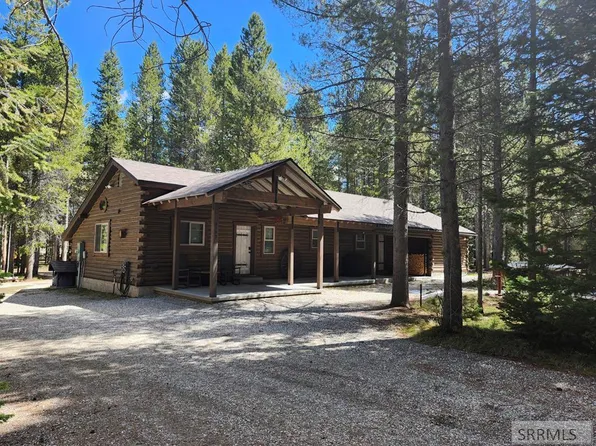 4193 Lone Pine St, Island Park, ID 83429