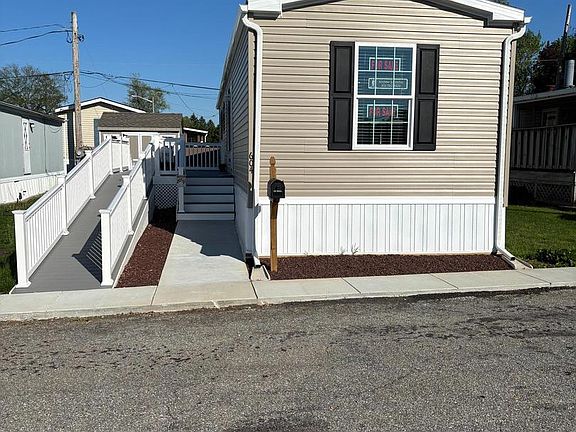 2nd image of 604 Canter Rd #150