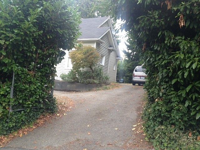 2nd image of 308 N 90th St