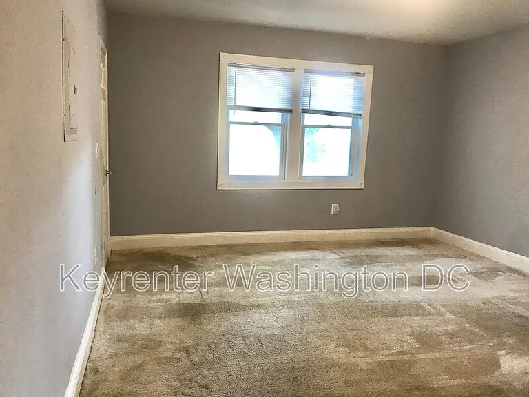 1700 W Virginia Ave NE #3 — Photo 18