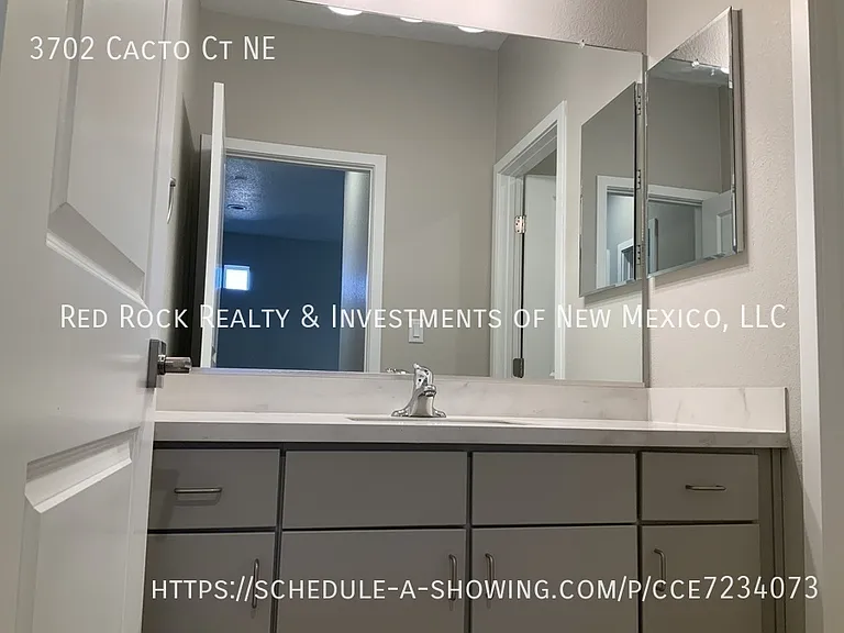 3702 Cacto Ct NE — Photo 13