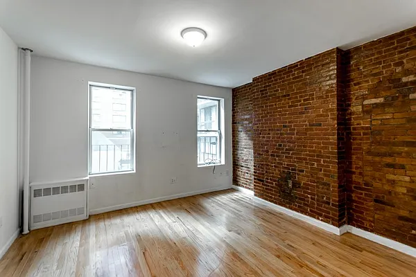 Rented by Bond New York | media 7