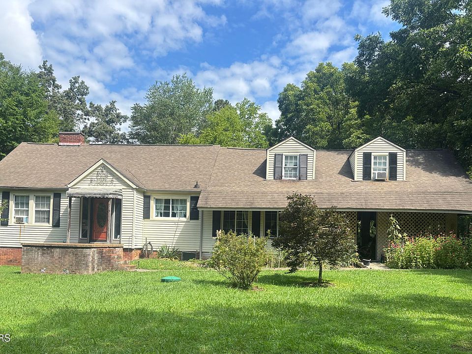 1st image of 209 E Norton Rd