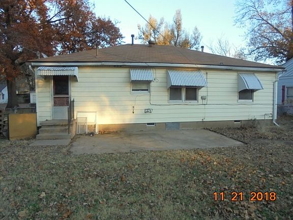 2nd image of 1400 Clarke St