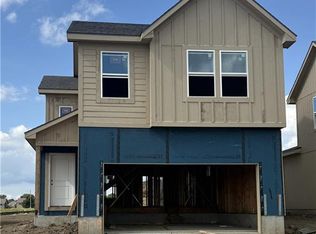 1308 SE Windbreak Dr, Lees Summit, MO 64081