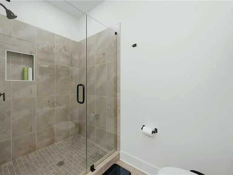 104 Mission Way — Photo 15