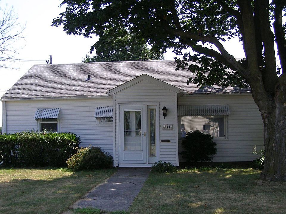 1st image of 841 N 1st St
