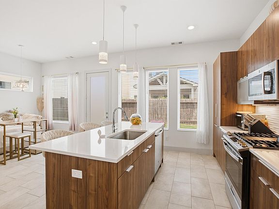 4th image of 4408 Santorini Ln