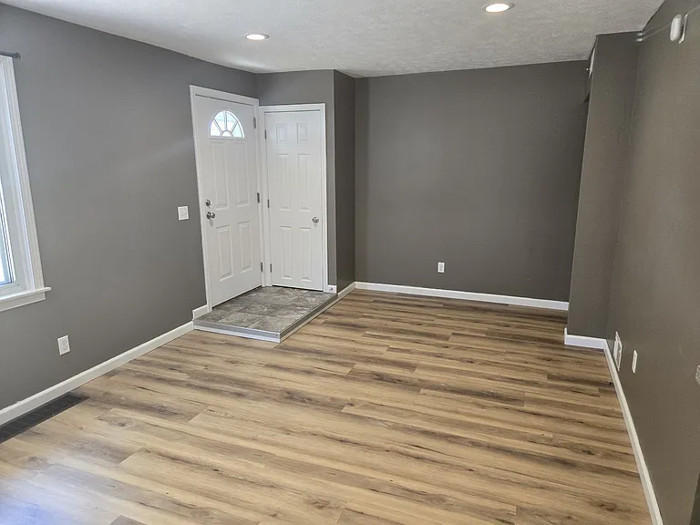 426 W Main St — Photo 5