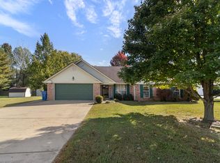 2000 Lands End Ct, Hopkinsville, KY 42240