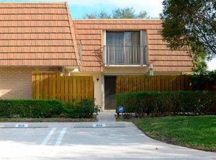 33 E Center St, Jupiter, FL 33477