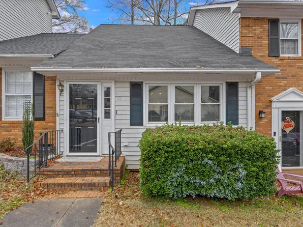31 Somersett Dr, Spartanburg, SC 29301