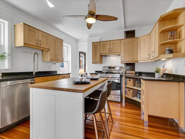 19-21 Dudley St Unit 2, Cambridge, MA 02140