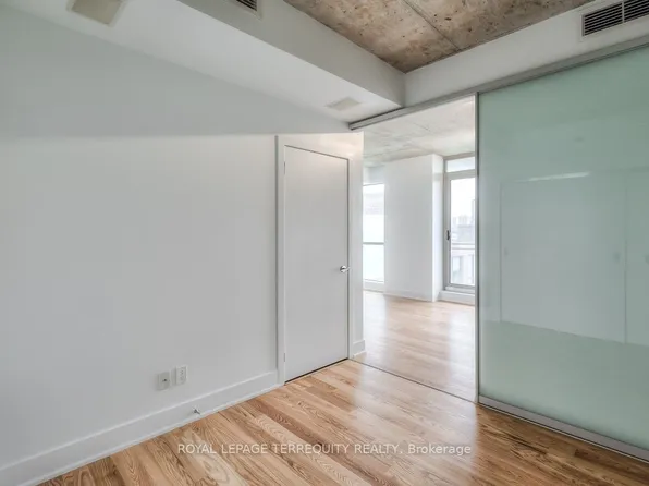 630 Queen St E, Toronto, ON