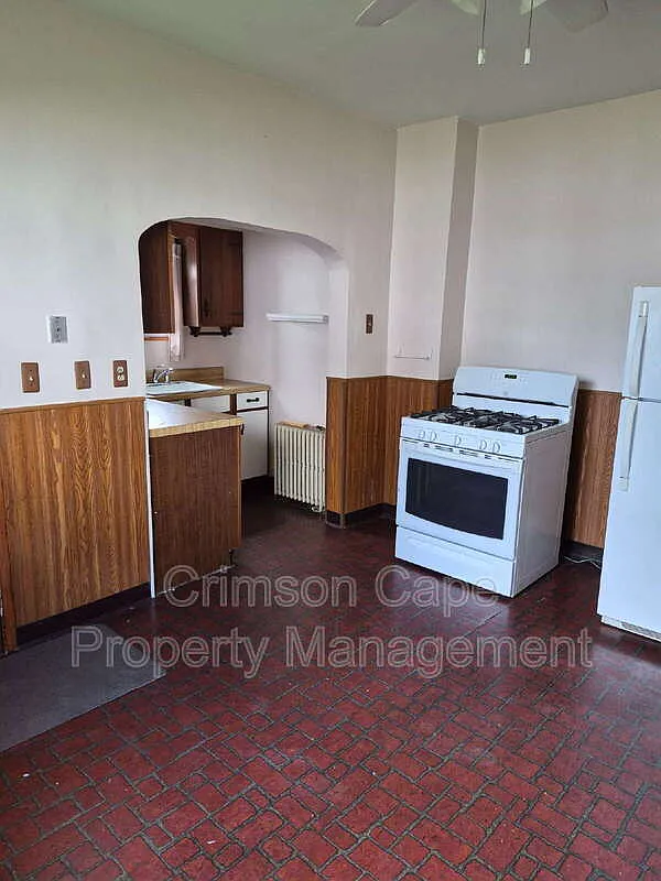 2 bed, 1.0 bath, $1,125 — Photo 3