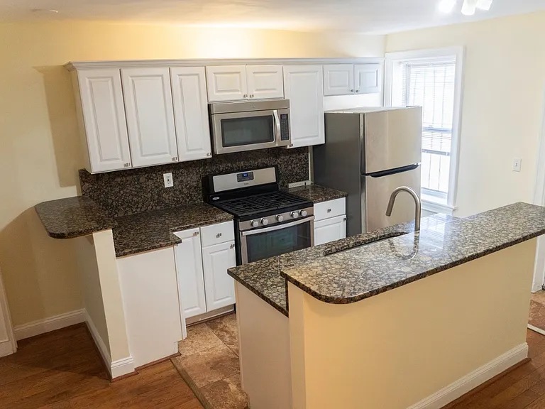 389 Jefferson Ave #389 — Photo 2