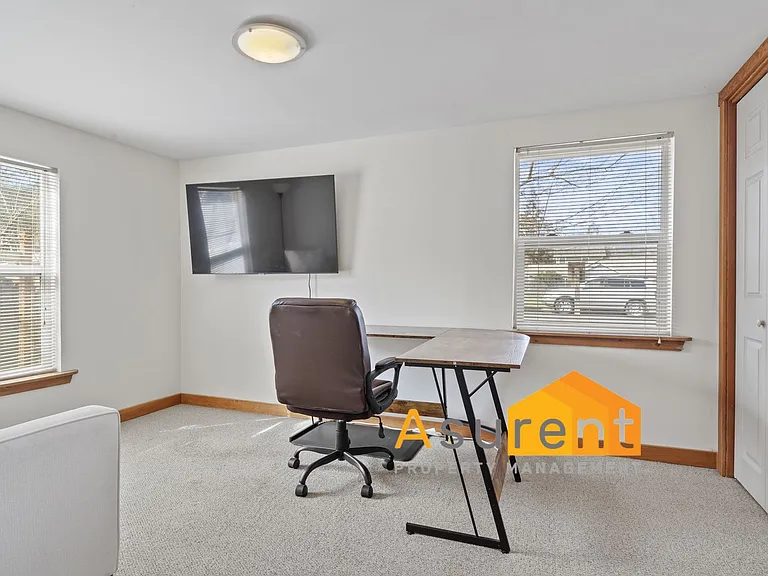 350 Phelps St — Photo 19