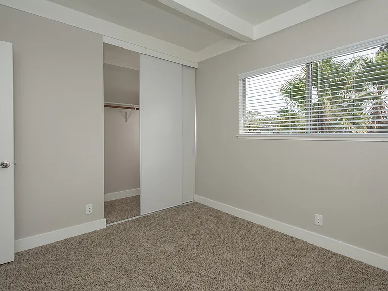 Monterey Townhouse — Photo 26