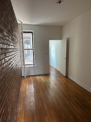 4th image of 402 W 46th St APT 3E