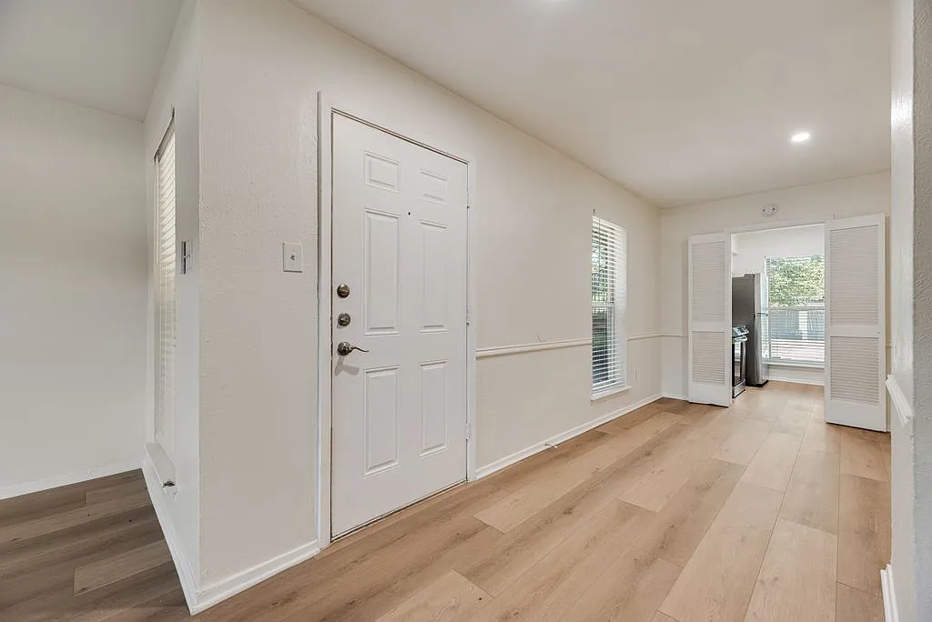 2 bed, 1188 sqft, $1,500 — Photo 4