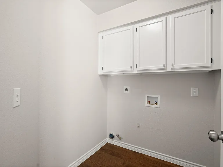 17841 Park Valley Dr — Photo 7