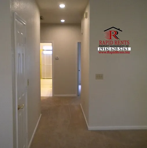 100 Faithorne Ln — Photo 5