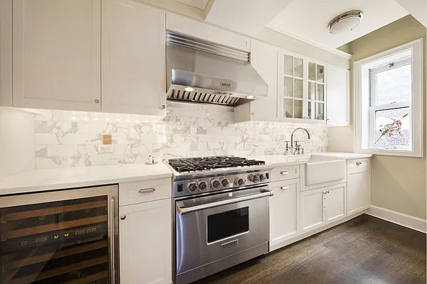 Sold by Stribling | media 23