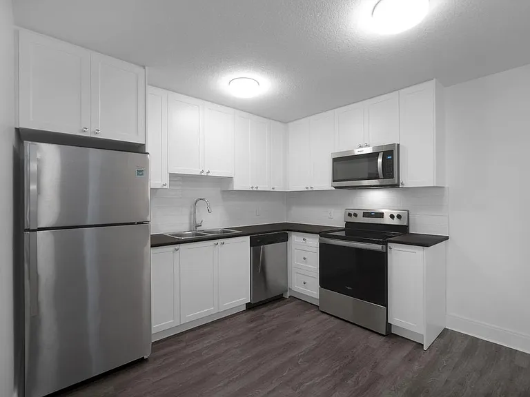 21 Prideaux St #407 — Photo 2