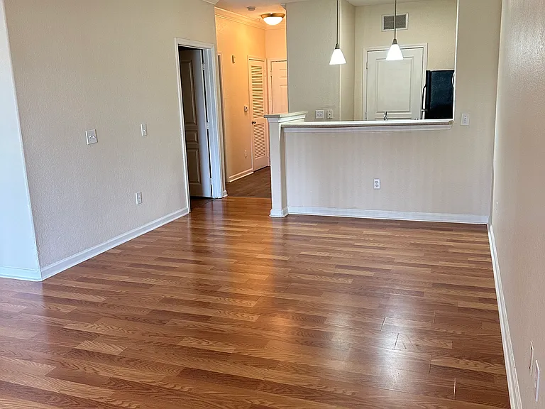 8290 Gate Pkwy W #118 — Photo 7