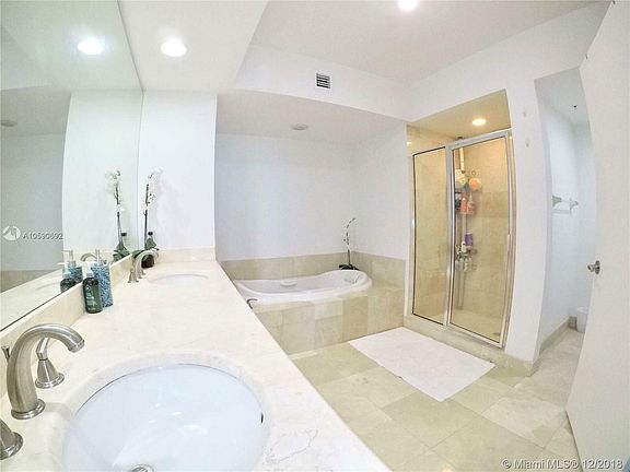4th image of 14951 Royal Oaks Ln APT 2006