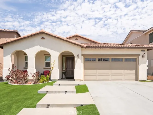 15686 Parry Peak Dr, Fontana, CA 92336