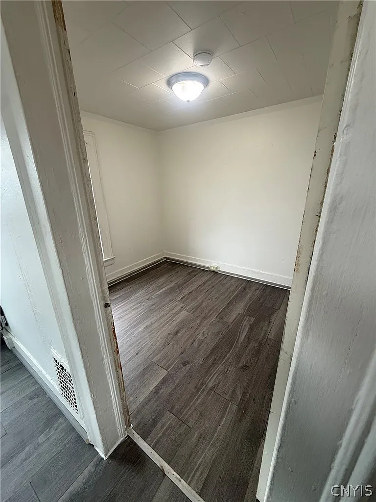 2 bed, 1.0 bath, 850 sqft, $1,200 — Photo 3