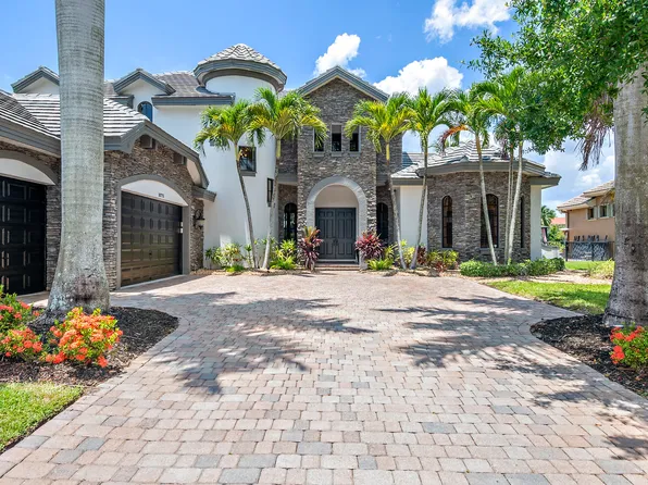 10775 Versailles Blvd, Wellington, FL 33449