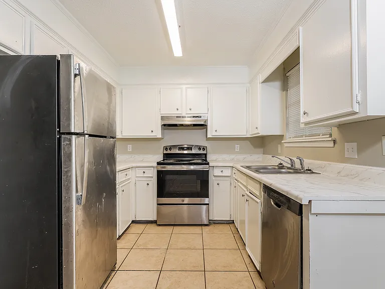 4946 Hanging Oak Dr — Photo 6