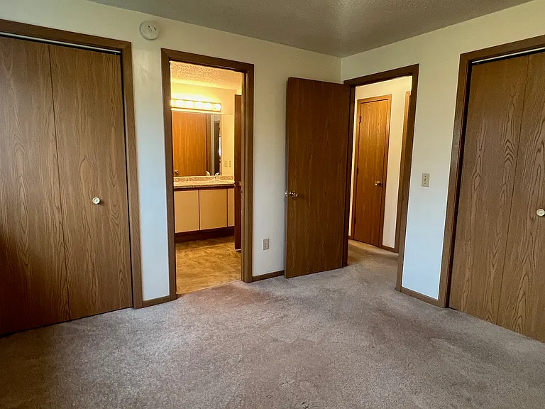 2350 Fitch Ave #1 — Photo 10