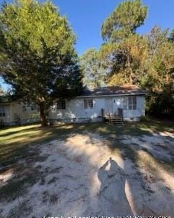 1st image of 1937 Bain Dr