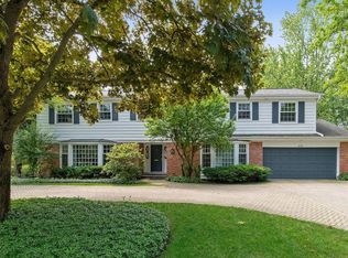 620 Country Ln, Glencoe, IL 60022