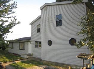 905 W Lake Rd W, Scottsburg, IN 47170