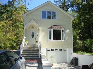 41 Lakeside Dr, Sussex, NJ 07461